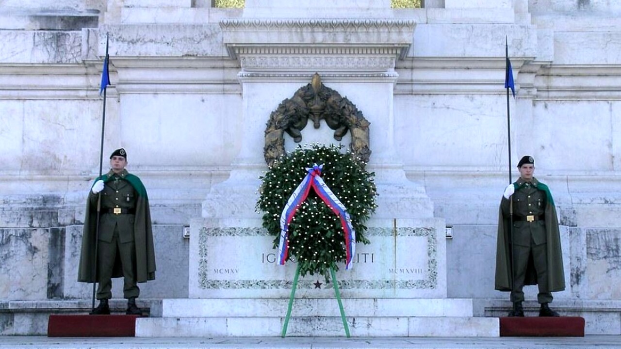 IL MONUMENTO AL MILITE IGNOTO SULL'ALTARE DELLA PATRIA A ROMA